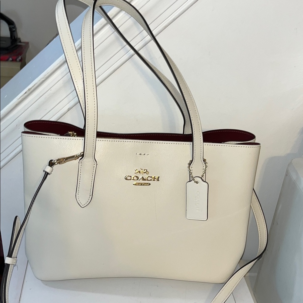 NWOT COACH AVENUE CARRYALL TOTE CREAM WITH GOLD ACCENTS F48733 - Picture 4 of 10